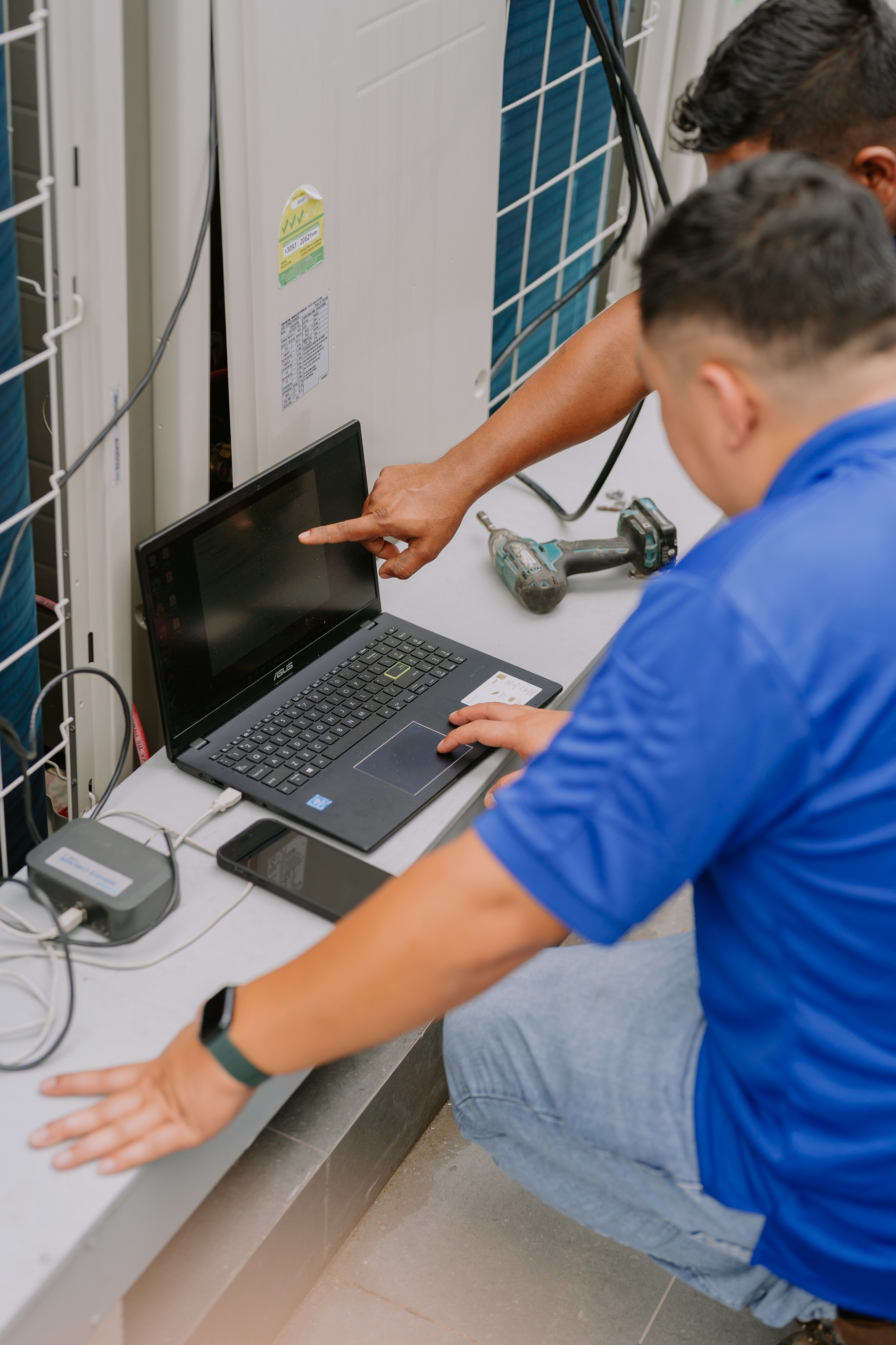 When Do You Need a Chemical Overhaul for Industrial Systems in Singapore?